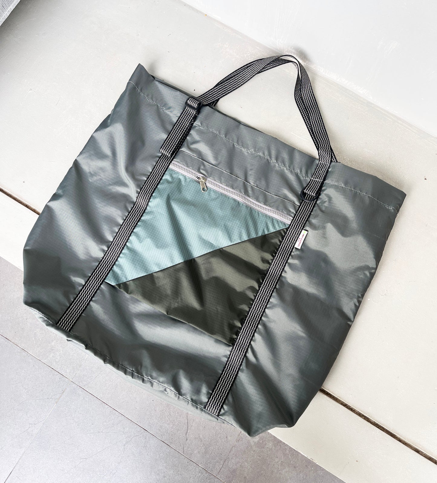 :XL-ZIPPER - Taro (PRE-ORDER)**